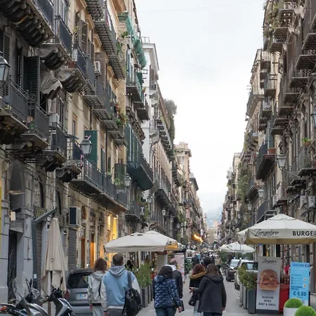Vittorio Emanuele Charming Flats Διαμέρισμα Παλέρμο