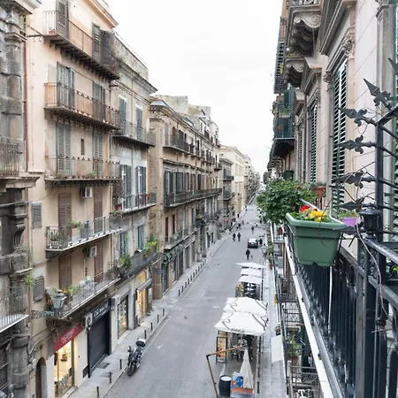 Vittorio Emanuele Charming Flats Διαμέρισμα *
